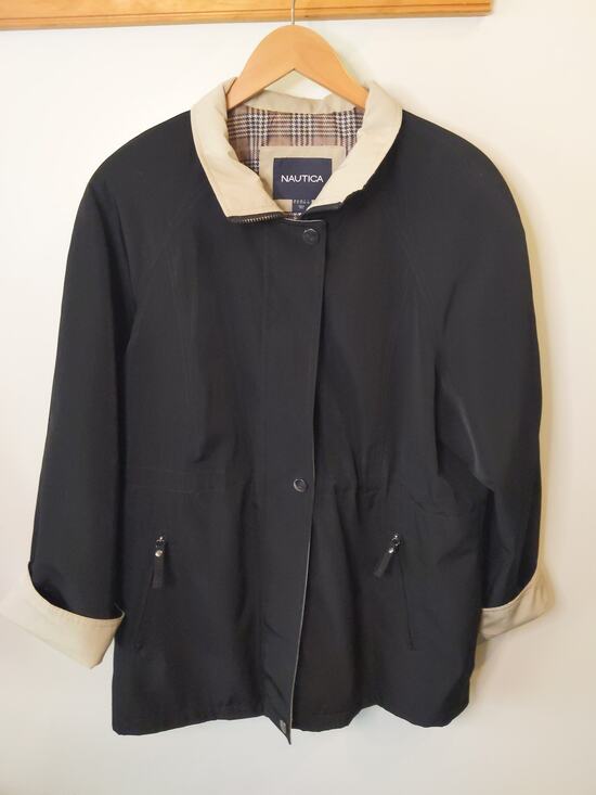 Nautica Jackets & Blazers - NAUTICA Women's Navy Cream Trench Coat Large Plaid Lining Classic Preppy Style
